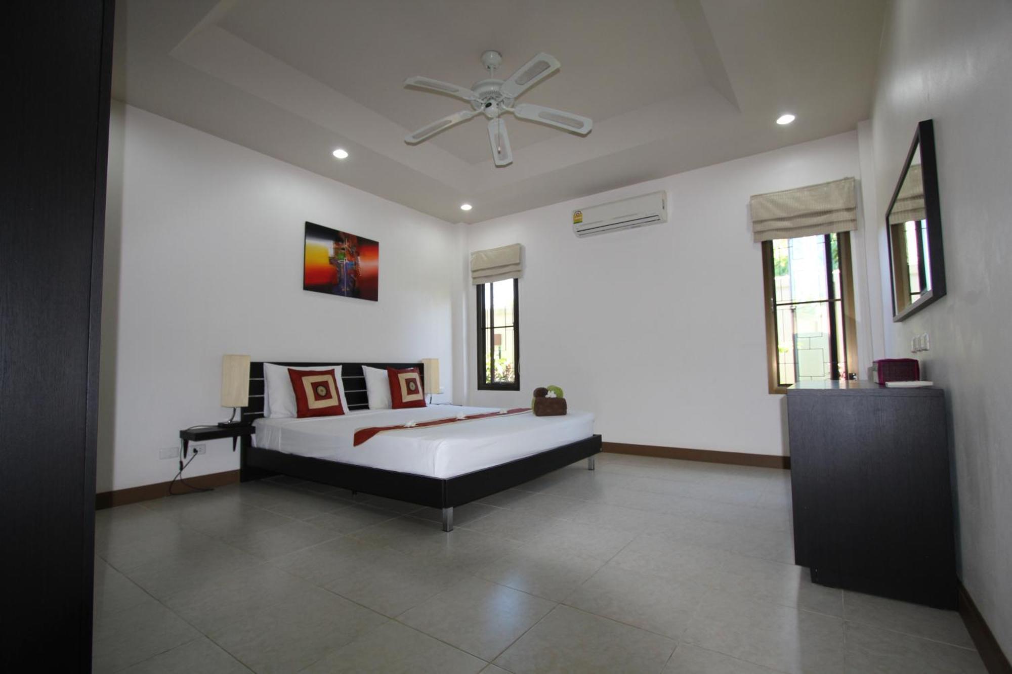 Babylon Pool Villas Nai Harn Kamer foto